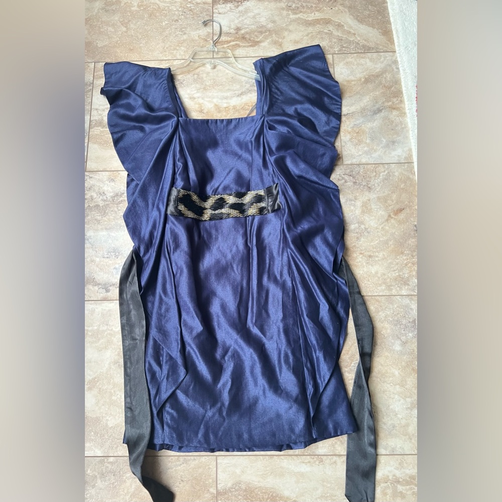 Dress with design fabric belt